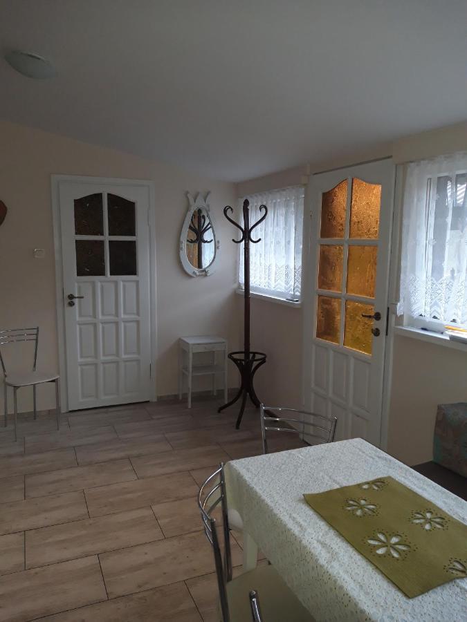 W Lesie Apartment Milomlyn
